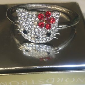 Beautiful hello kitty bracelet